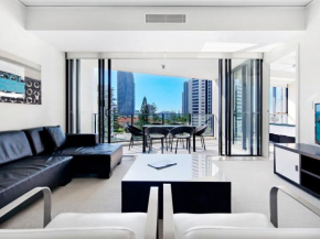 Stunning 2 Bed Ocean Facing Apartment in Sierra Grand